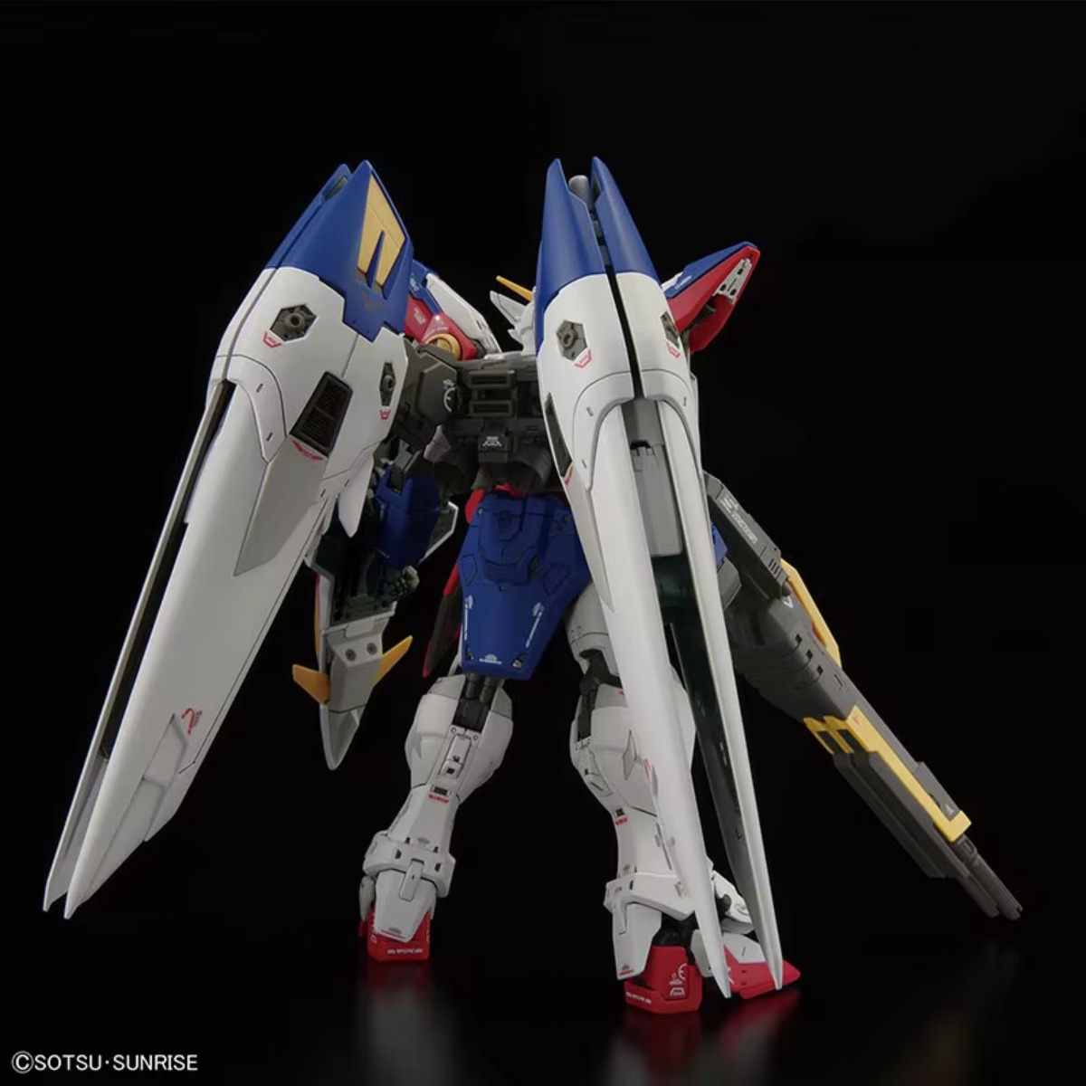 本物のバンダイオリジナルガンダムモデルキット RG ウイング - Model Kit Wing Zero のレビューと価格