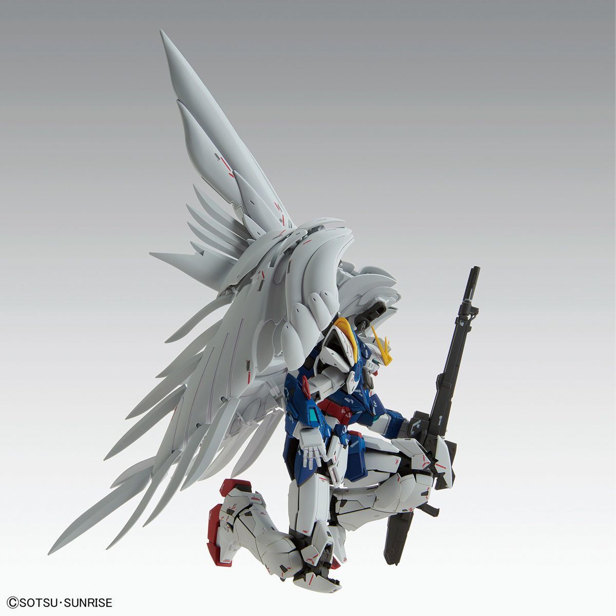 バンダイ MG 1100 ウイングゼロカスタム EW フォー - Model Kit Wing Zero のレビューと価格