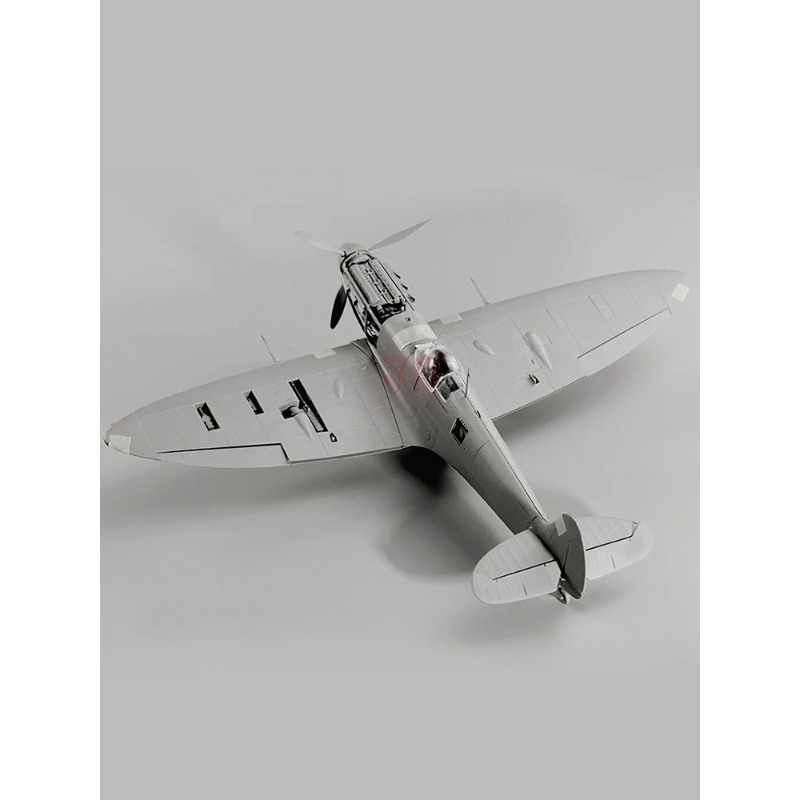 ボーダー 1/35 BF-004 スピットファイア戦闘機、詳 - Model Kit Spitfire のレビューと価格