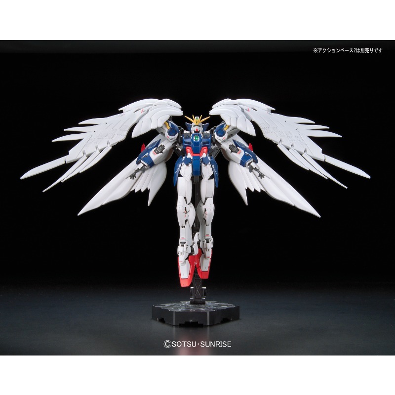 バンダイ 100% 本物のガンダムモデルキット RG 1/1 - Model Kit Wing Zero のレビューと価格