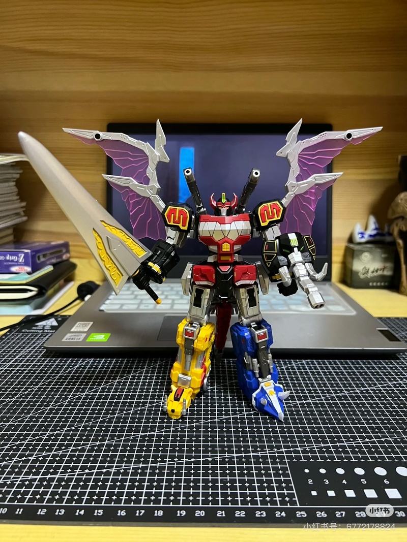 パワーレンジャーズラッキーキャットマイクロシーザーガレージキ - Model Kit Power Rangers のレビューと価格