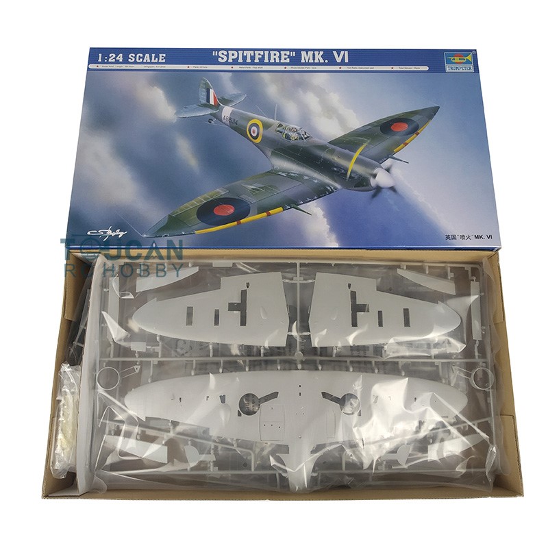 トランペッター 02413 1/24 スケール英国スピットフ - Model Kit Spitfire のレビューと価格